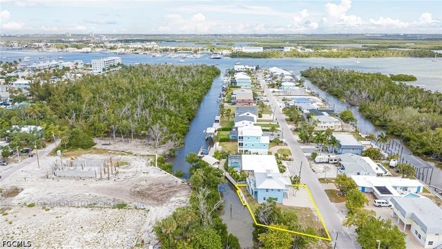 103 Tropical Shore WAY, Fort Myers Beach, FL 33931