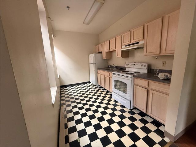 823 East 4th 4, Bethlehem City, PA 18015