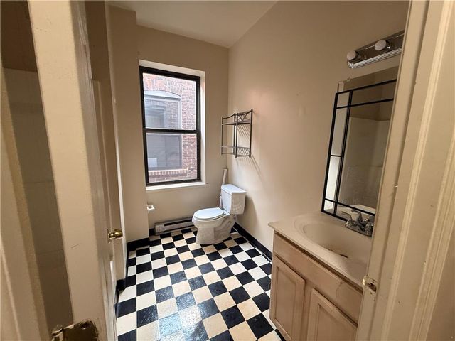 823 East 4th 4, Bethlehem City, PA 18015