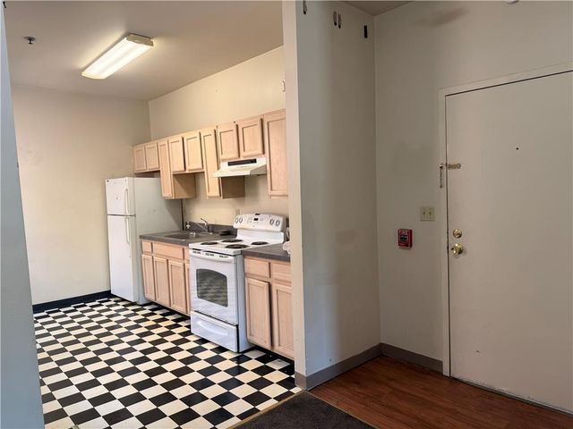 823 East 4th 4, Bethlehem City, PA 18015