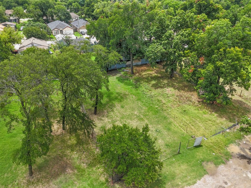 3618 Bickers, Dallas, TX 75212