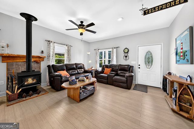 305 Jefferson Street, Statham, GA 30666