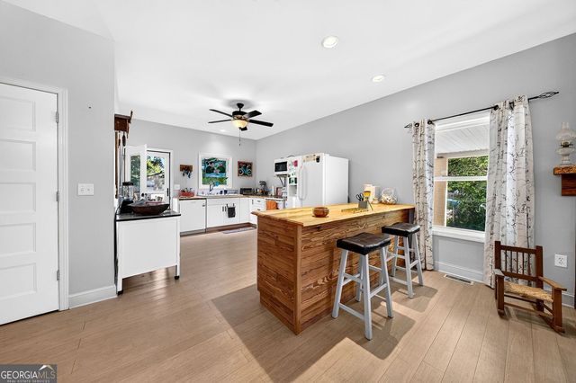 305 Jefferson Street, Statham, GA 30666