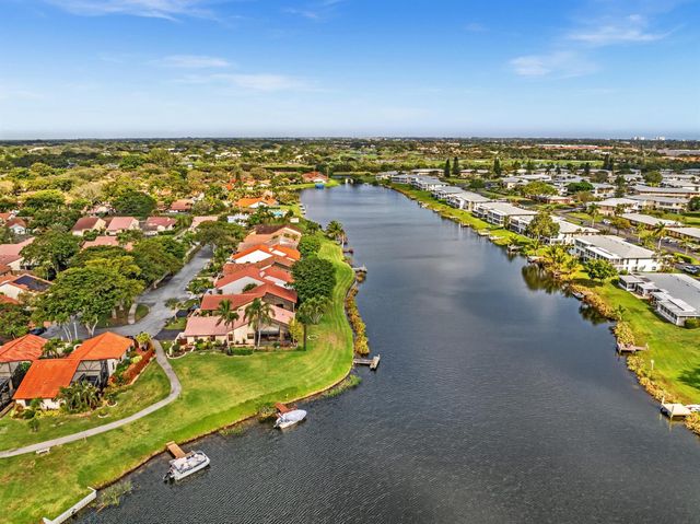 1045 NW 18th Avenue, Delray Beach, FL 33445