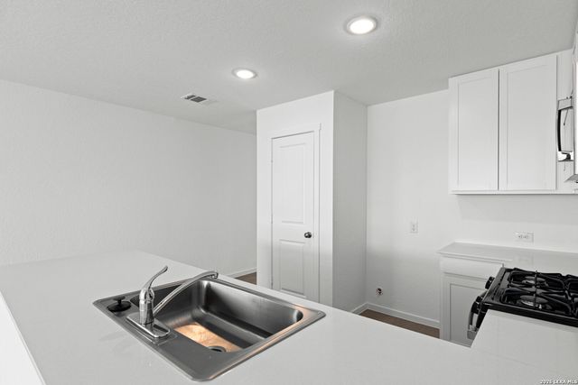 3777 Swift Fox Rd, New Braunfels, TX 78132