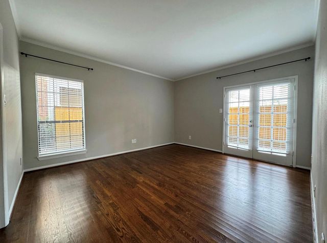 2001 Bering Drive 7E, Houston, TX 77057