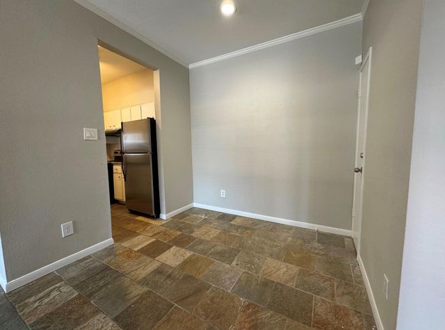 2001 Bering Drive 7E, Houston, TX 77057