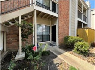 2001 Bering Drive 7E, Houston, TX 77057