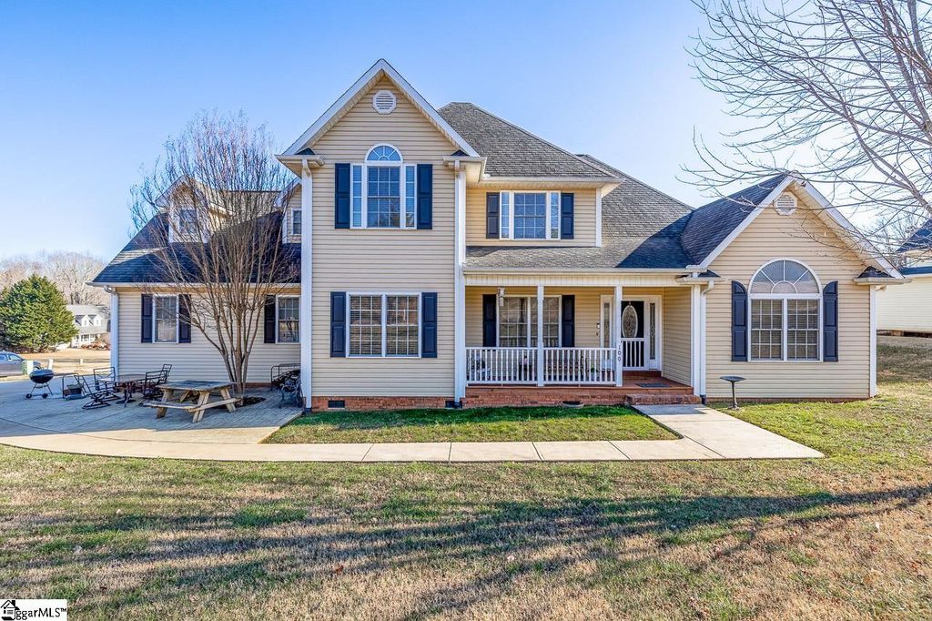 100 Carlissa Court, Easley, SC 29640