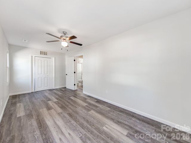 2948 Coronet Way, Charlotte, NC 28208