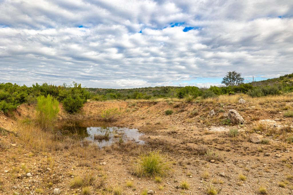 Image 10 of property listing at 2165 Chisholm Road, Ozona, TX 76943
