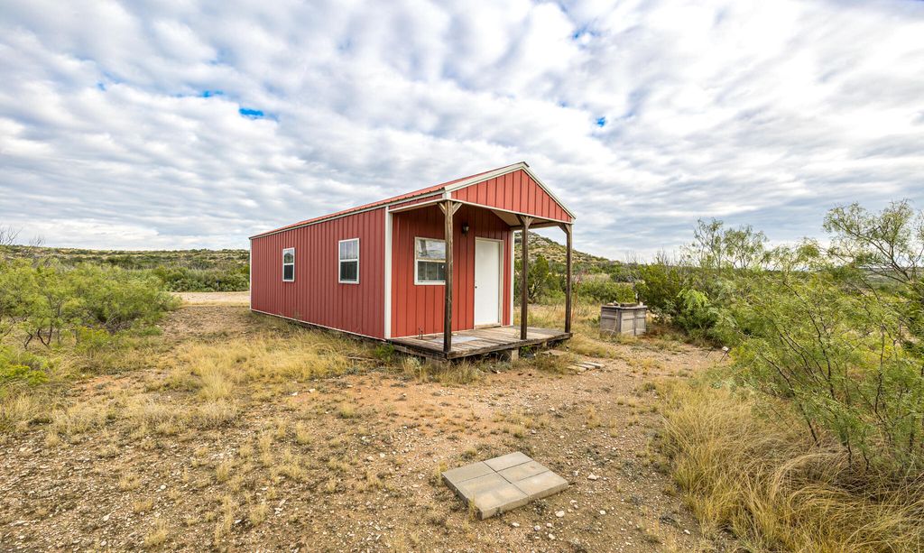 Image 2 of property listing at 2165 Chisholm Road, Ozona, TX 76943