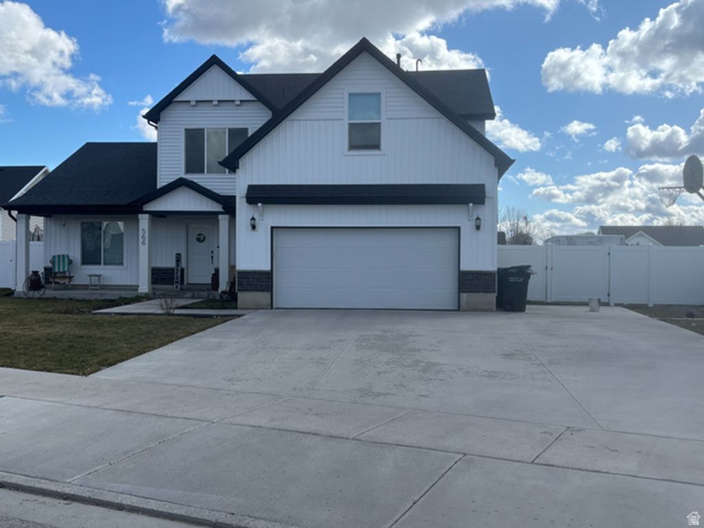 566 W SADDLEBACK, Smithfield, UT 84335