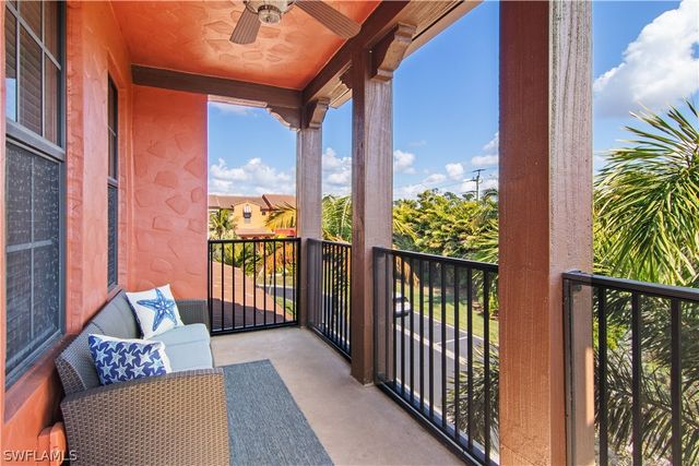 8993 Cambria CIR 1907, Naples, FL 34113