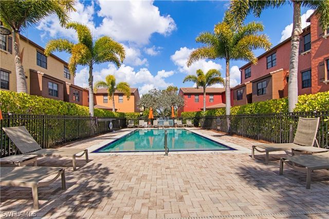 8993 Cambria CIR 1907, Naples, FL 34113