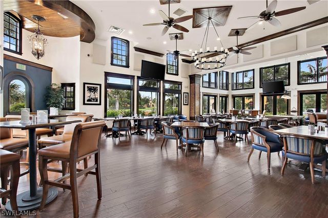 8993 Cambria CIR 1907, Naples, FL 34113