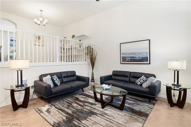 8993 Cambria CIR 1907, Naples, FL 34113
