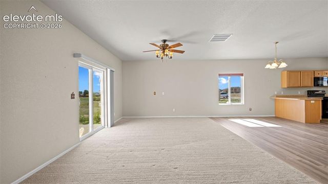 1133 E Ivanhoe Drive, Pueblo, CO 81007