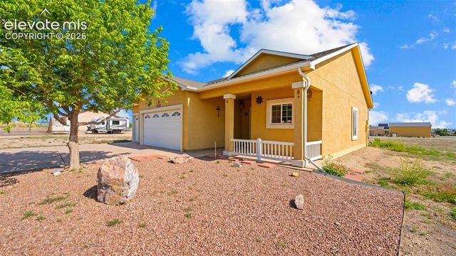 1133 E Ivanhoe Drive, Pueblo, CO 81007