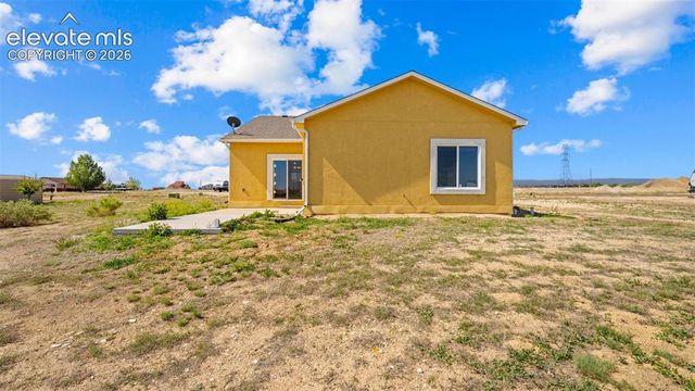 1133 E Ivanhoe Drive, Pueblo, CO 81007