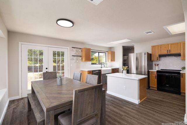 11211 Talbot Sq, San Antonio, TX 78249