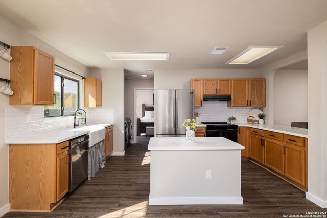 11211 Talbot Sq, San Antonio, TX 78249