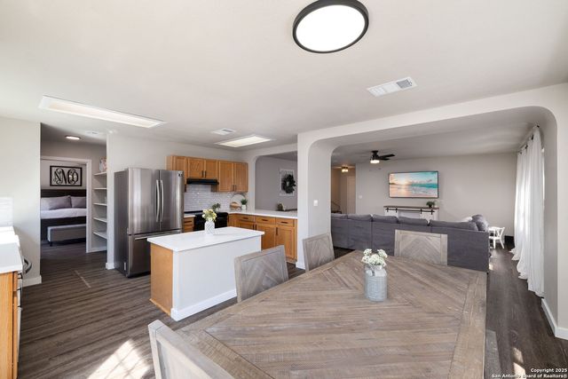 11211 Talbot Sq, San Antonio, TX 78249