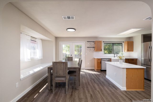 11211 Talbot Sq, San Antonio, TX 78249