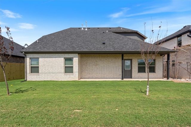 6901 SW Basswood Avenue, Bentonville, AR 72713