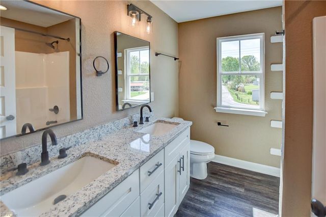 6649 Crittenden RD, Suffolk, VA 23432