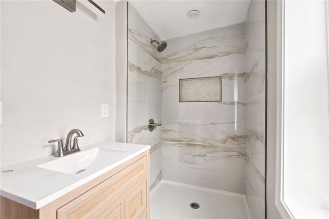 65 New London Avenue, Warwick, RI 02886