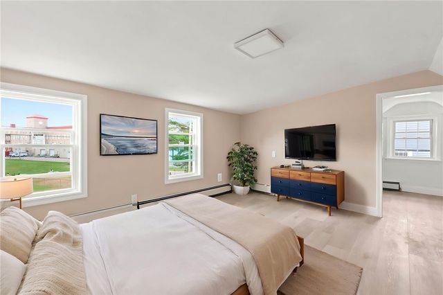 65 New London Avenue, Warwick, RI 02886
