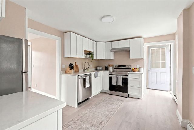 65 New London Avenue, Warwick, RI 02886