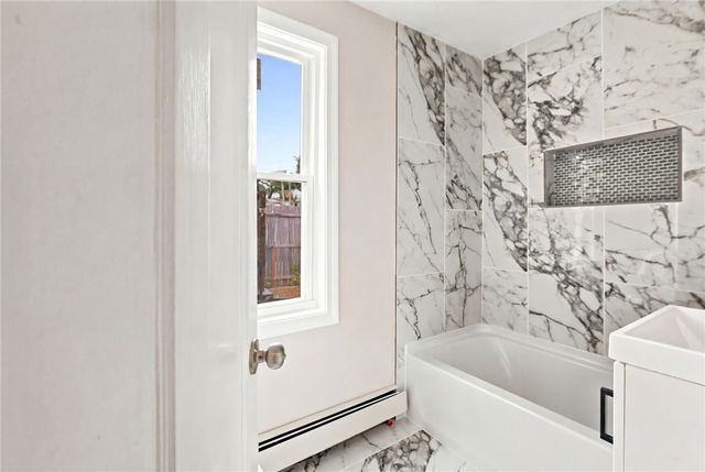 65 New London Avenue, Warwick, RI 02886