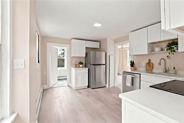 65 New London Avenue, Warwick, RI 02886