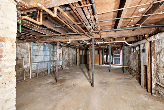 65 New London Avenue, Warwick, RI 02886