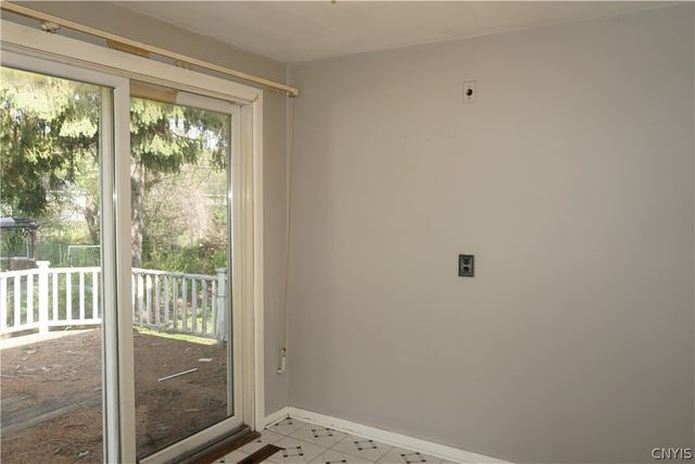 335 Noble Ave, Salina, NY 13206