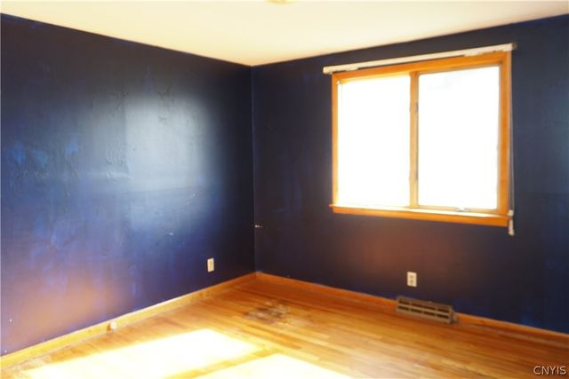 335 Noble Ave, Salina, NY 13206