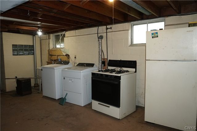 335 Noble Ave, Salina, NY 13206