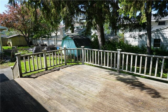 335 Noble Ave, Salina, NY 13206