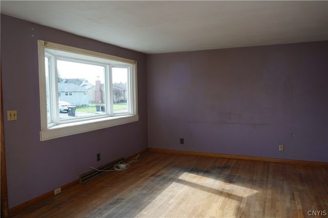 335 Noble Ave, Salina, NY 13206