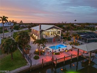 2713 8th AVE, St James City, FL 33956