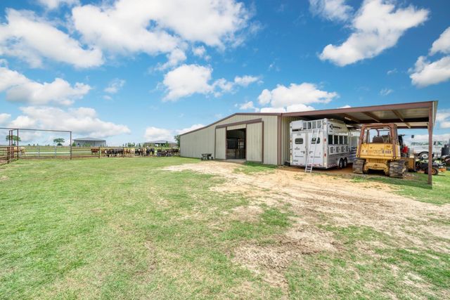2792 County Road 145, Bedias, TX 77831