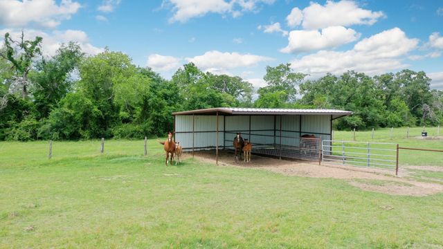 2792 County Road 145, Bedias, TX 77831