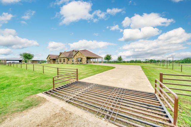 2792 County Road 145, Bedias, TX 77831