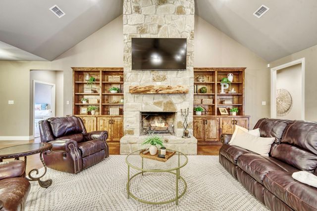 2792 County Road 145, Bedias, TX 77831
