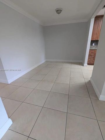 2323 Van Buren St 106, Hollywood, FL 33020