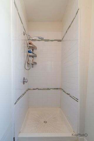 958 N Honore Street, Chicago, IL 60622