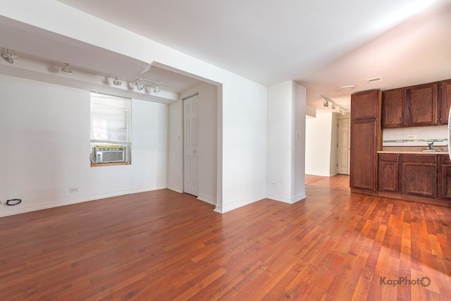 958 N Honore Street, Chicago, IL 60622