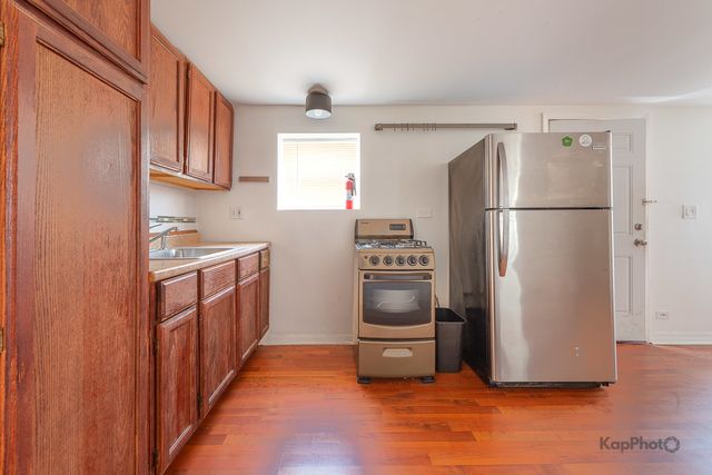 958 N Honore Street, Chicago, IL 60622